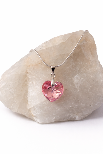 💗 Collar Corazón de Luz Rosa
